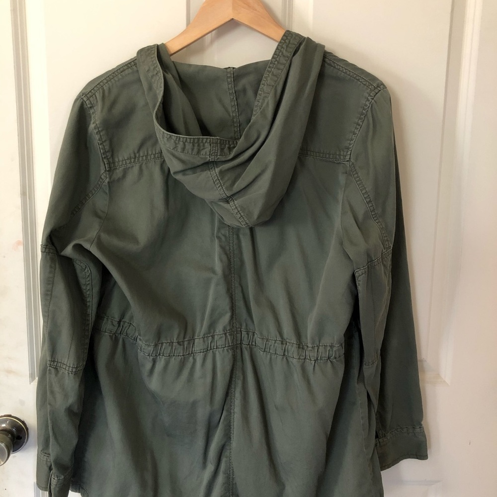 Lightweight Jacket - Picture 3 of 3